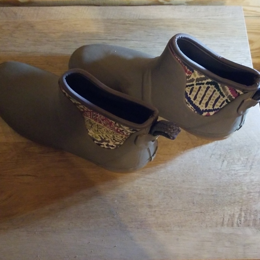 Sakroots Rain Boots